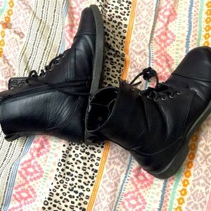 Black shows
